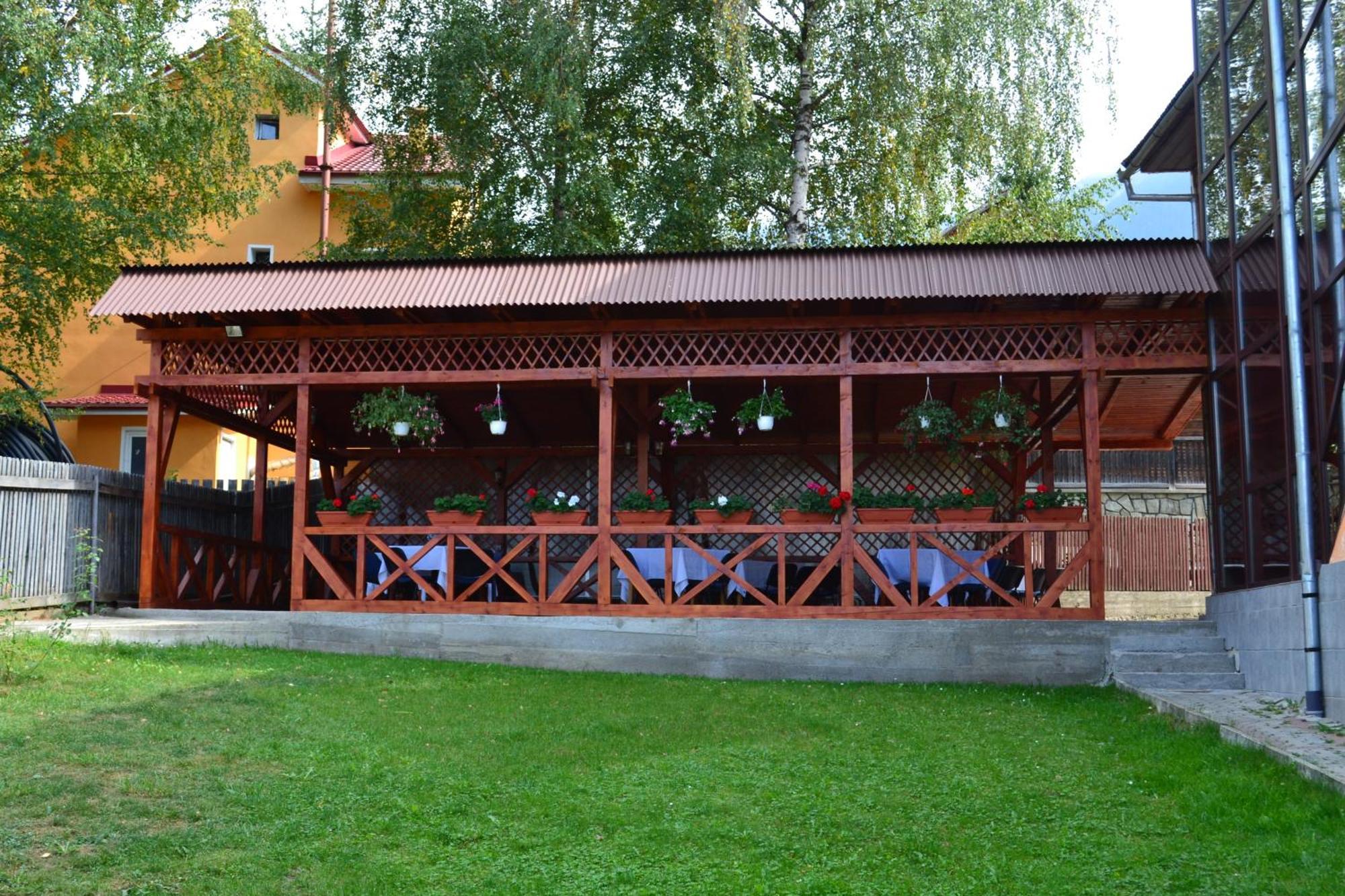 Vila Cristina Ceahlau Exterior photo